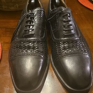 Elegant Black Woven Leather Men's Shoes
